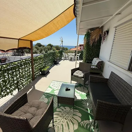 Sea Paradise Apartament Paralia Dionysiou