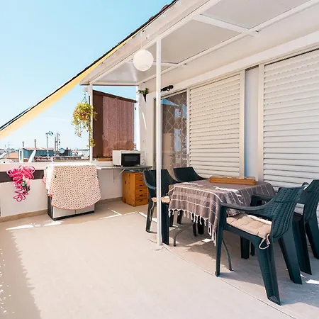 Sea Paradise باراليا ديونيسيو